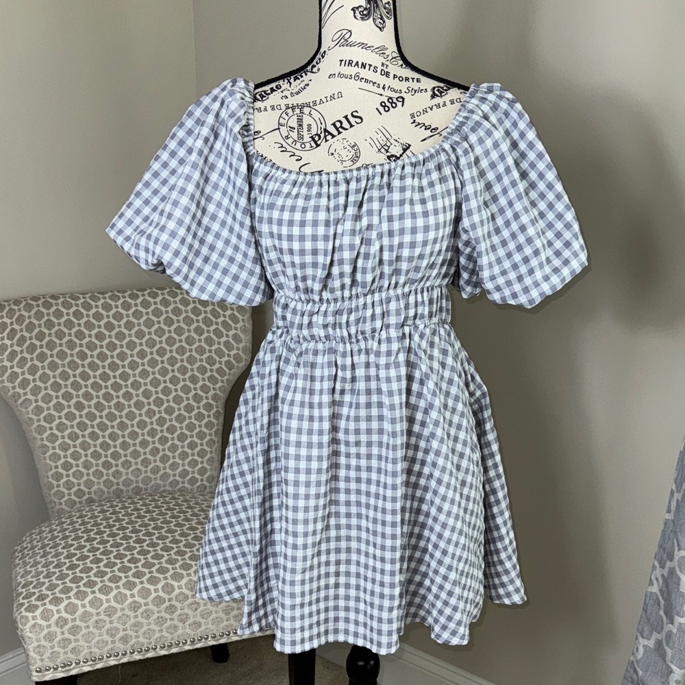 NWT Gray and White Gingham Dress